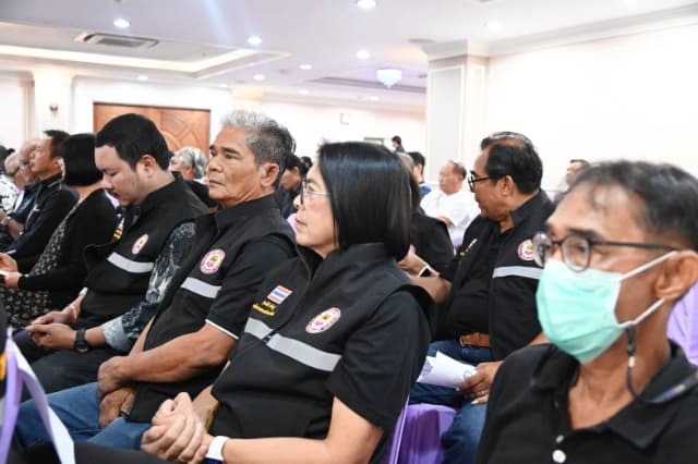 การประชุมประชาคมท้องถิ่น (ระดับชุมชน) เพื่อการจัดทำแผนพัฒนาท้องถิ่น ของเทศบาลเมืองบางรักน้อย ครั้งที่ 2/2569 หมู่ที่ 3 ภาพที่ 4