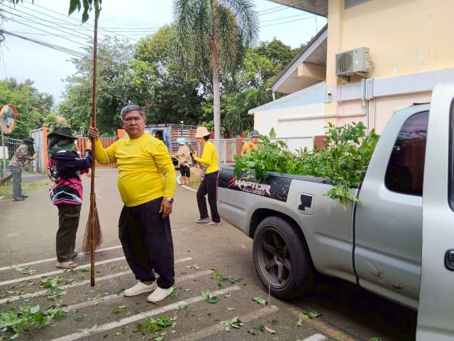 โครงการรณรงค์ส่งเสริมเพื่อรักษาสภาพแวดล้อมภายในตำบล ปรับปรุงภูมิทัศน์ บริเวณถนนซอยอนามัย - ศาลปู่ขุน หมู่ที่6 ภาพที่ 15