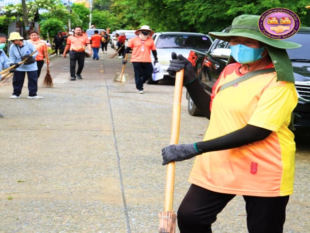 โครงการรณรงค์ส่งเสริมเพื่อรักษาสภาพแวดล้อมภายในตำบล ปรับปรุงภูมิทัศน์ บริเวณถนนซอยอนามัย - ศาลปู่ขุน หมู่ที่6 ภาพที่ 3