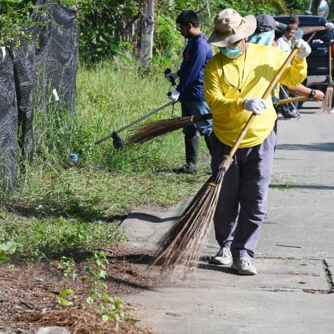 โครงการรณรงค์ส่งเสริมเพื่อรักษาสภาพแวดล้อมภายในตำบล บริเวณ ซอยประชาร่วมใจ หมู่ที่ 1 ภาพที่ 11