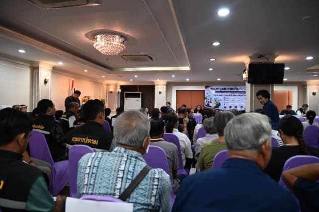 การประชุมประชาคมท้องถิ่น (ระดับชุมชน) เพื่อการจัดทำแผนพัฒนาท้องถิ่น ของเทศบาลเมืองบางรักน้อย ครั้งที่ 3/2569 หมู่ที่ 4,5 ภาพที่ 19