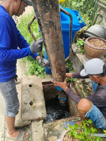 กองสาธารณสุขและสิ่งแวดล้อม ดำเนินการดูดลอกท่อระบายน้ำ หมู่บ้านนนทรีปาร์ค หมู่ที่ 3 ภาพที่ 9