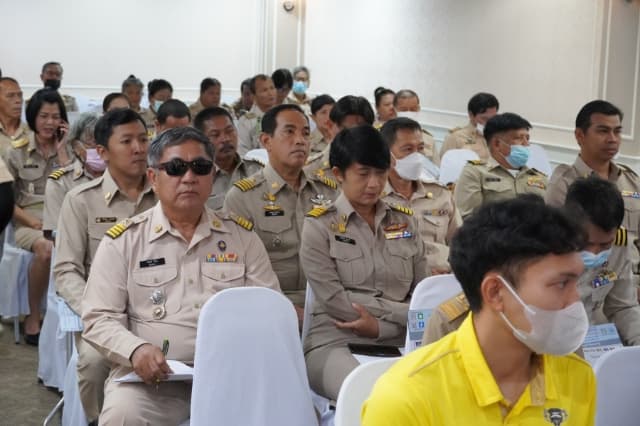 การประชุมหัวหน้าส่วนราชการ ผู้บริหารองค์กรปครองส่วนท้องถิ่น กำนัน ผู้ใหญ่บ้าน ฯลฯ อำเภอเมืองนนทบุรี ภาพที่ 5