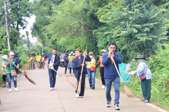 โครงการรณรงค์ส่งเสริมเพื่อรักษาสภาพแวดล้อมภายในตำบล ปรับปรุงภูมิทัศน์ บริเวณถนนซอยอนามัย - ศาลปู่ขุน หมู่ที่6 ภาพที่ 40