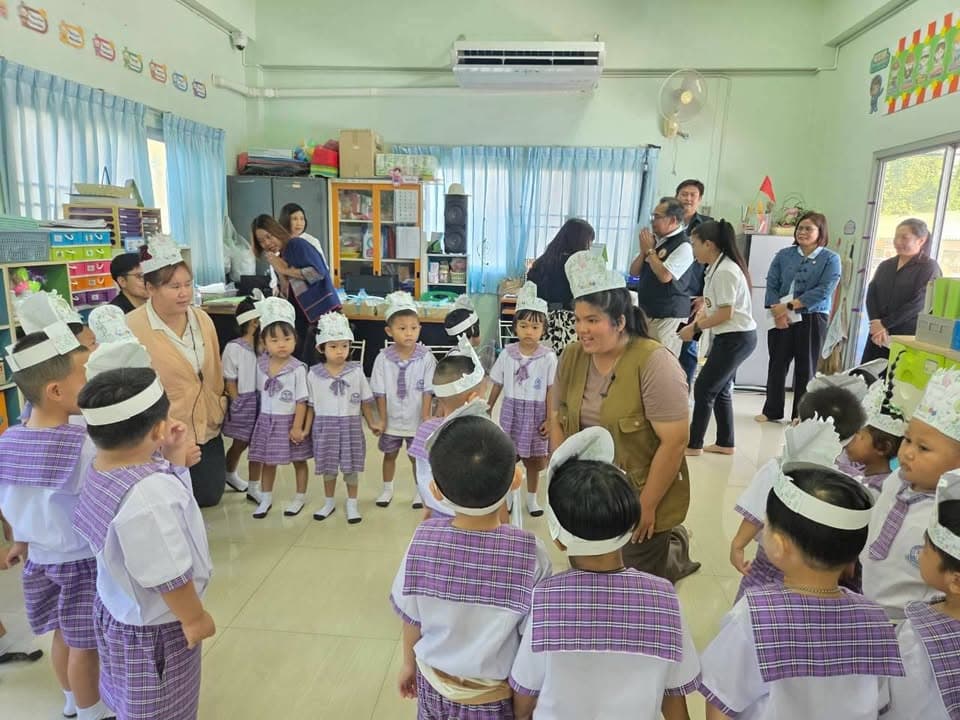 กองทุนพัฒนาเด็กชนบทในพระราชูปถัมภ์ฯ จังหวัดนนทบุรี ลงพื้นที่ตรวจเยี่ยมเด็กเล็ก ณ ศูนย์พัฒนาเด็กเล็กวัดบางรักน้อย ภาพที่ 24
