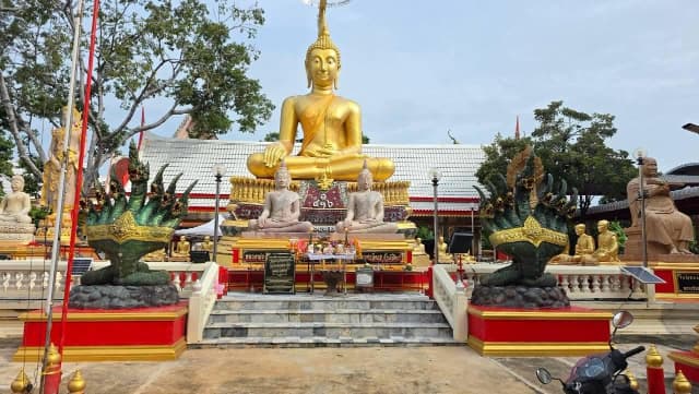 โครงการจัดงานสืบสานประเพณีแห่เทียนพรรษา และ สวดมนต์ปฏิบัติธรรม เนื่องในวันอาสาฬหบูชา และวันเข้าพรรษา ประจำปี 2569 (วันอาสาฬหบูชา) ภาพที่ 31