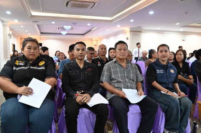 การประชุมประชาคมท้องถิ่น (ระดับชุมชน) เพื่อการจัดทำแผนพัฒนาท้องถิ่น ของเทศบาลเมืองบางรักน้อย ครั้งที่ 3/2569 หมู่ที่ 4,5 ภาพที่ 7