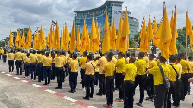 กิจกรรม เดิน วิ่ง ปั่น ธงตราสัญลักษณ์ งานเฉลิมพระเกียรติพระบาทสมเด็จพระเจ้าอยู่หัว ภาพที่ 16