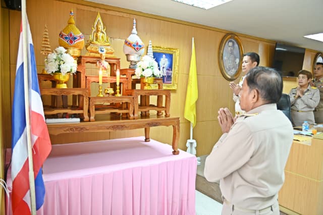 การประชุมสภาองค์การบริหารส่วนตำบลบางรักน้อย สมัยสามัญ สมัยที่ 3 ครั้งที่ 1/2568 ภาพที่ 12