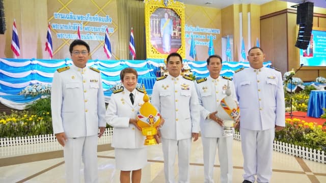 เข้าร่วมพิธีเจริญพระพุทธมนต์และทำบุญตักบาตรถวายพระราชกุศล เนื่องในโอกาสพระชนมพรรษาสมเด็จพระนางเจ้าสิริกิตติ์ พระบรมราชินีนาถ พระบรมราชชนนีพันปีหลวง วันแม่แห่งชาติ 12 สิงหาคม 2568 ภาพที่ 14