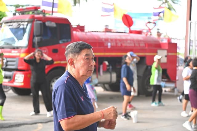 ภาพความประทับใจกิจกรรมเต้นแอโรบิค "เสืยเหงื่อกันหน่อยไหม?" ภายใต้โครงการส่งเสริมสุขภาพประชาชนด้วยการออกกำลังการเต้นแอโรบิค ในวันพุธ 26 สิงหาคม 2569 ภาพที่ 43