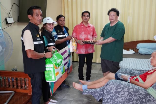กิจกรรมสนับสนุนผ้าอ้อมผู้ใหญ่ ประจำปี 2567 ในตำบลบางรักน้อย ภาพที่ 6