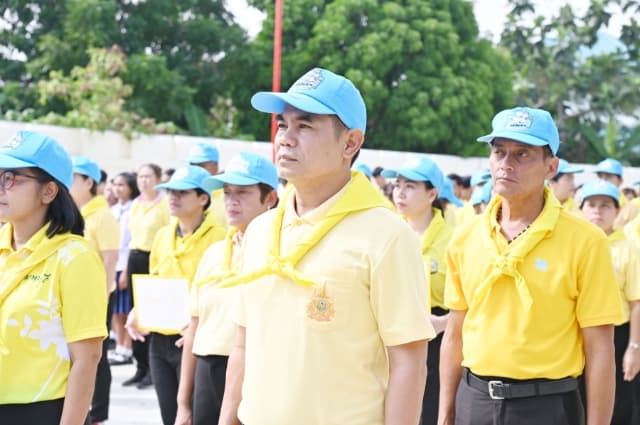 กิจกรรมจิตอาสาปรับปรุงภูมิทัศน์ศาสนสถาน เพื่อถวายเป็นพระราชกุศล เนื่องในโอกาสวันคล้ายวันสวรรคตพระบาทสมเด็จพระบรมชนกาธิเบศร มหาภูมิพลอดุลยเดชมหาราช บรมนาถบพิตร 13 ตุลาคม 2567 ภาพที่ 1