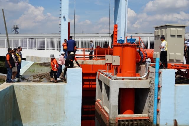 ทดสอบระบบไฟฟ้าเครื่องสูบน้ำประตูระบายน้ำคลองบางรักน้อย ภาพที่ 3