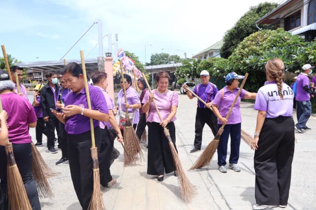 โครงการนนทบุรีน่าอยู่ เฉลิมพระเกียรติ สมเด็จพระนางเจ้าฯ พระบรมราชินี เนื่องในโอกาสวันเฉลิมพระชนมพรรษา 3 มิถุนายน 2568 Big Cleaning Day ภาพที่ 26