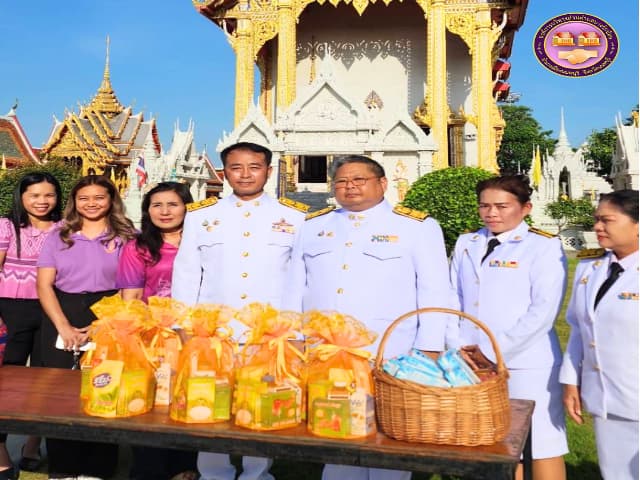 ร่วมพิธีทำบุญตักบาตร ถวายพระราชกุศลเเละพิธีถวายพระพรชัยมงคลเนื่องในวันสำคัญ วันคล้ายวันประสูติ พระเจ้าวรวงศ์เธอ พระองค์เจ้าโสมสวลี กรมหมื่นสุทธนารีนาถ ภาพที่ 9