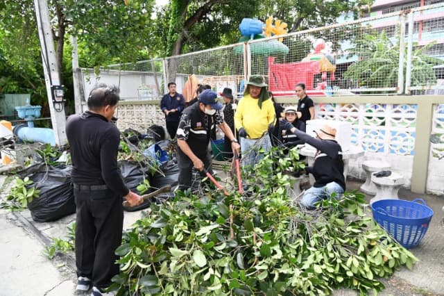 ครงการ "คลองสวย น้ำใส ด้วยใจชาวบางรักน้อย" ภาพที่ 43