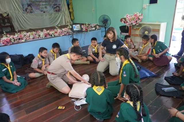 โครงการอบรมเชิงปฏิบัติการช่วยฟื้นคืนชีพขั้นพื้นฐาน ประจำปี 2566 ภาพที่ 4
