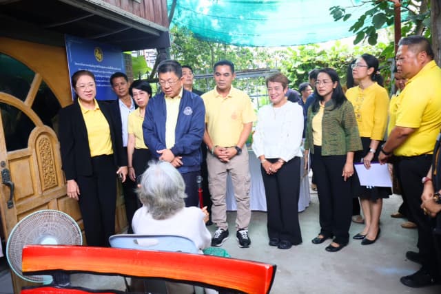 ส่งมอบบ้านโครงการปรับสภาพแวดล้อมที่อยู่อาศัยให้กับกลุ่มเปราะบางในพื้นที่อำเภอเมืองบางรักน้อย ภาพที่ 19