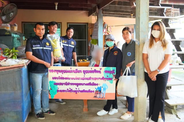 📢 ลงพื้นที่มอบวัสดุอุปกรณ์ที่จำเป็นสำหรับผู้ที่มีภาวะพึ่งพิงในตำบล📢 ภาพที่ 8