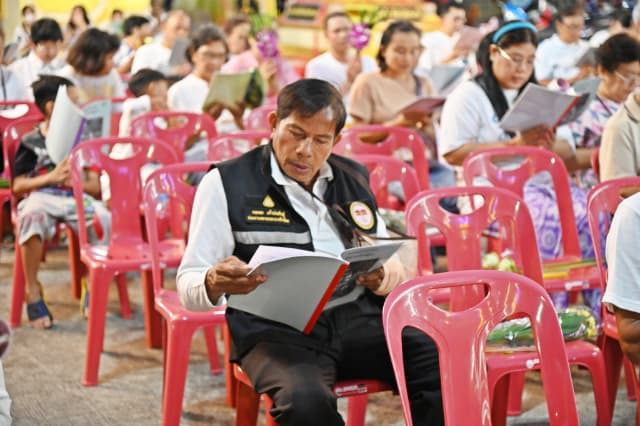 โครงการสืบสานประเพณีแห่เทียน และสวดมนต์ปฏิบัติธรรม เนื่องในวันเข้าพรรษาและวันอาสาฬหบูชา ประจำปี 2568 ภาพที่ 42