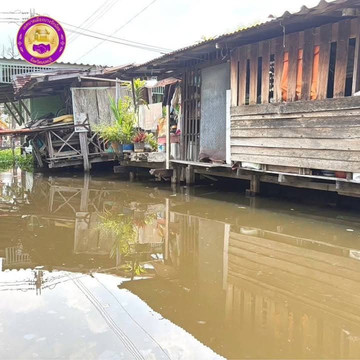 งานป้องกันและบรรเทาสาธารณภัยลงพื้นที่ตรวจระดับน้ำในพื้นที่ ภาพที่ 4