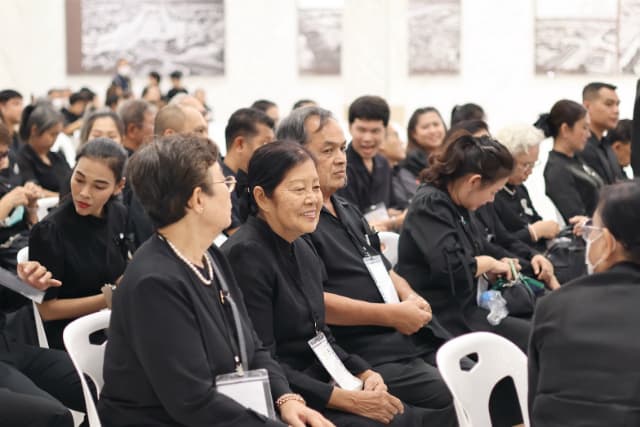 เทศบาลเมืองบางรักน้อย รวมใจน้อมรำลึกในพระมหากรุณาธิคุณ ภาพที่ 8