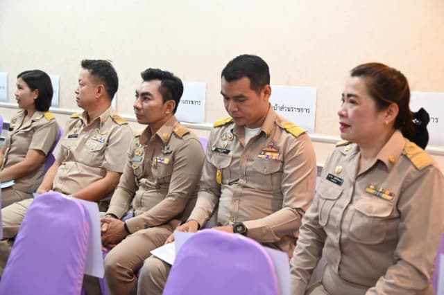 การประชุมประชาคมท้องถิ่น (ระดับชุมชน) เพื่อการจัดทำแผนพัฒนาท้องถิ่น ของเทศบาลเมืองบางรักน้อย ครั้งที่ 1/2569 หมู่ที่ 1,2,6 ภาพที่ 3