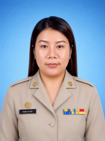 นางสาวธนสร ขาวขำ