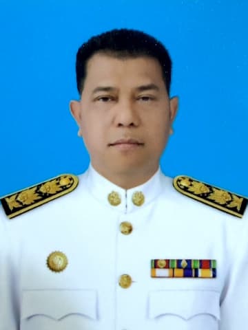 นายธนาวุธ พันธ์ทอง
