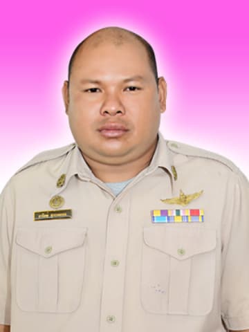 นายอารักษ์ สุวรรณเหม